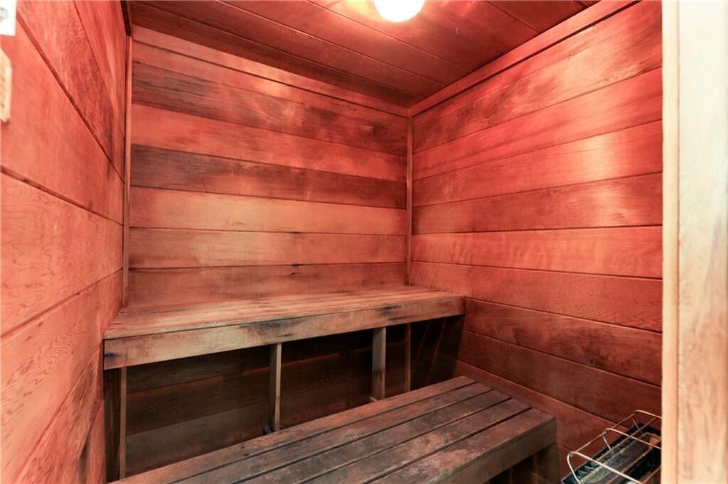 1505 N Riverside Drive 1002 Property Photo 14
