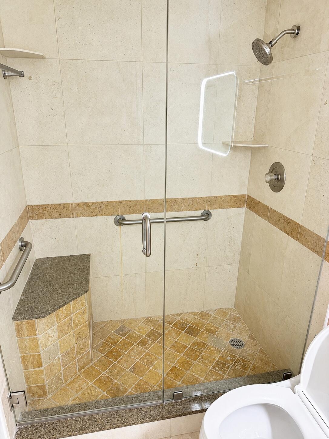 1505 N Riverside Drive 1002 Property Photo 23