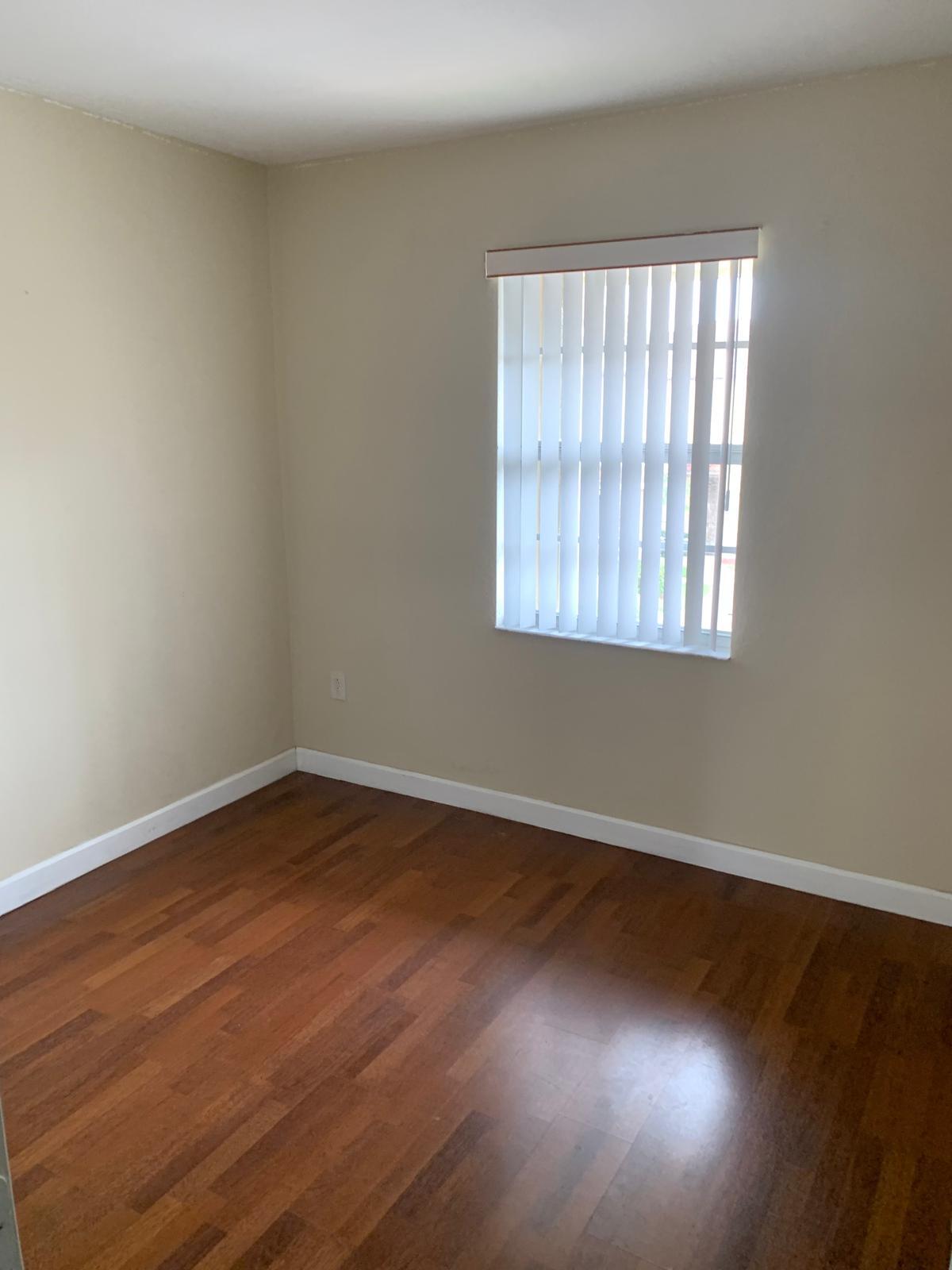 1570 Ne 33 Road 201 Property Photo 23