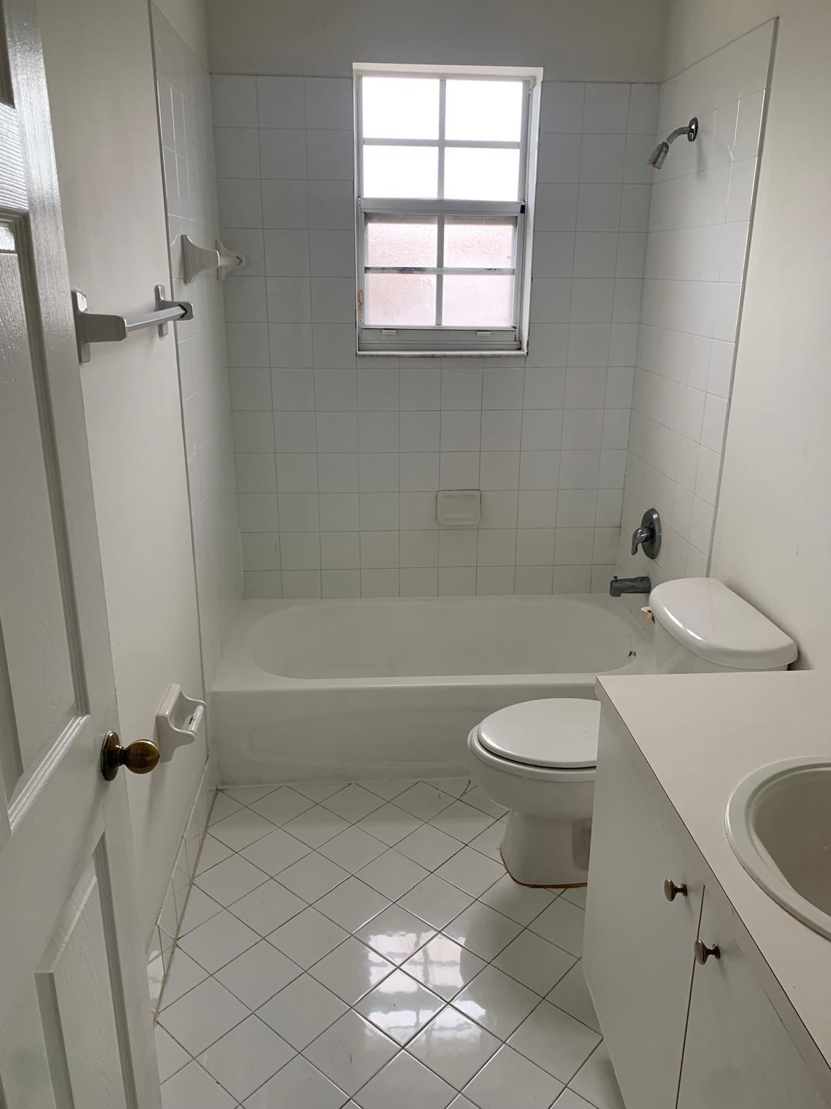 1570 Ne 33 Road 201 Property Photo 25