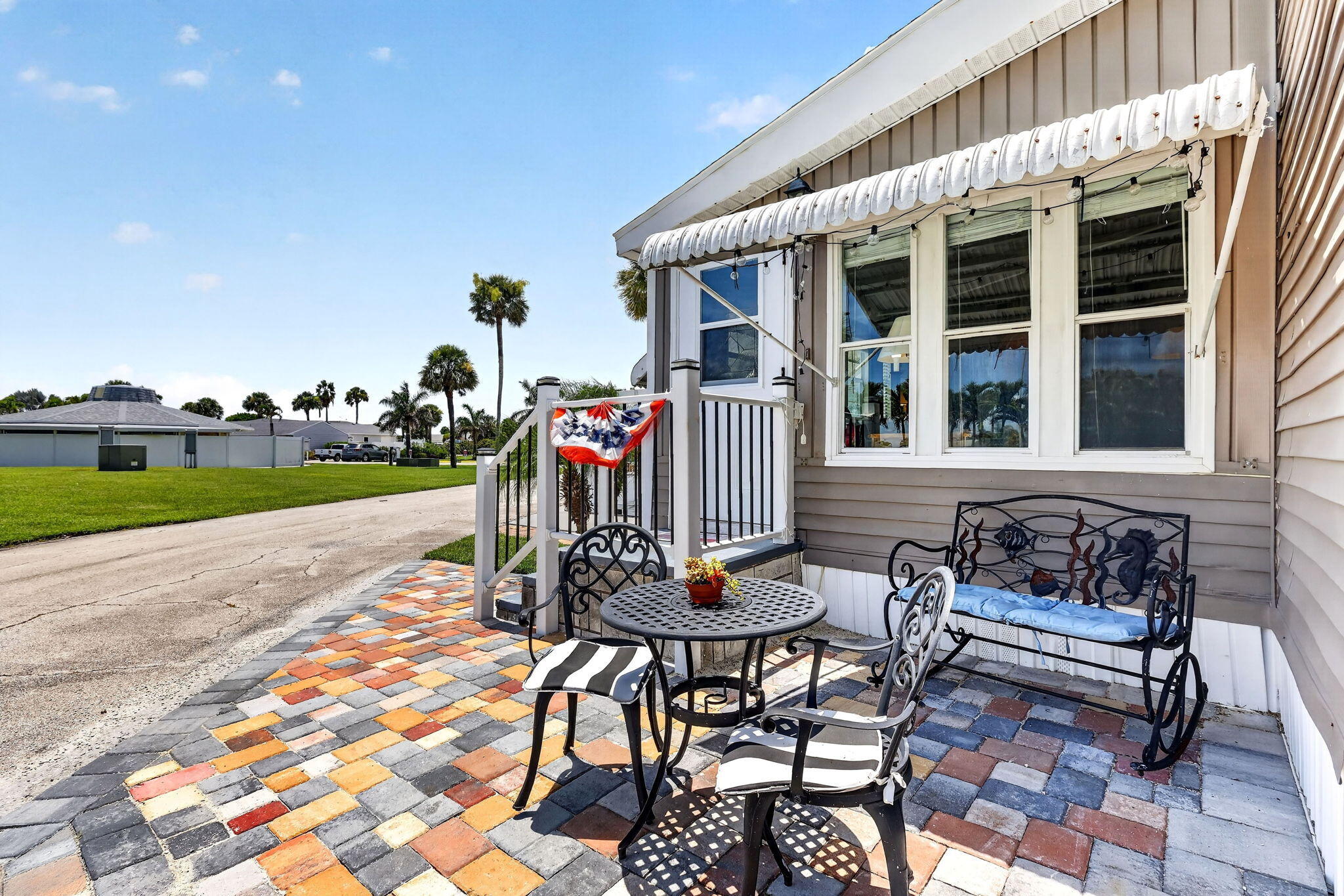 10725 S Ocean Drive 463 Property Photo 2