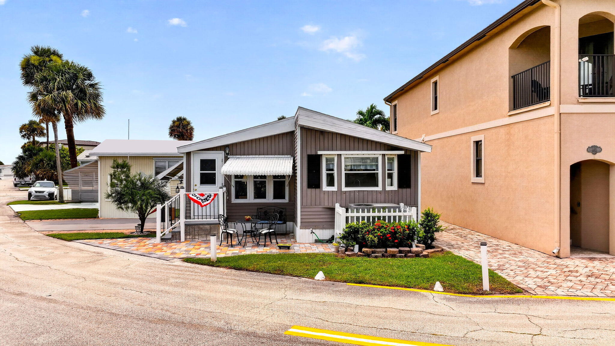 10725 S Ocean Drive 463 Property Photo 10
