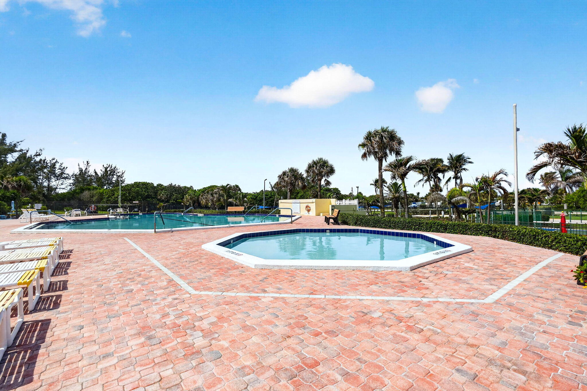 10725 S Ocean Drive 463 Property Photo 43