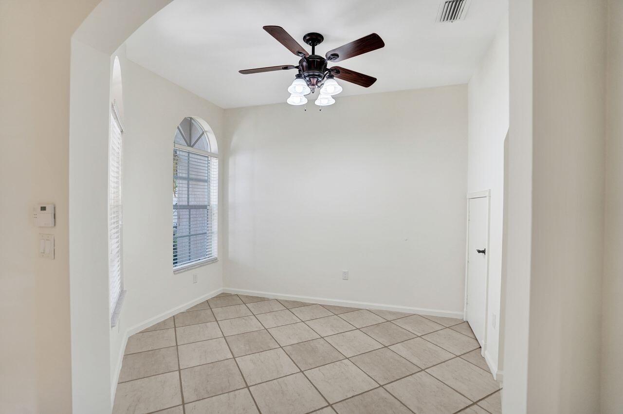 6379 Bella Circle W 606 Property Photo 14