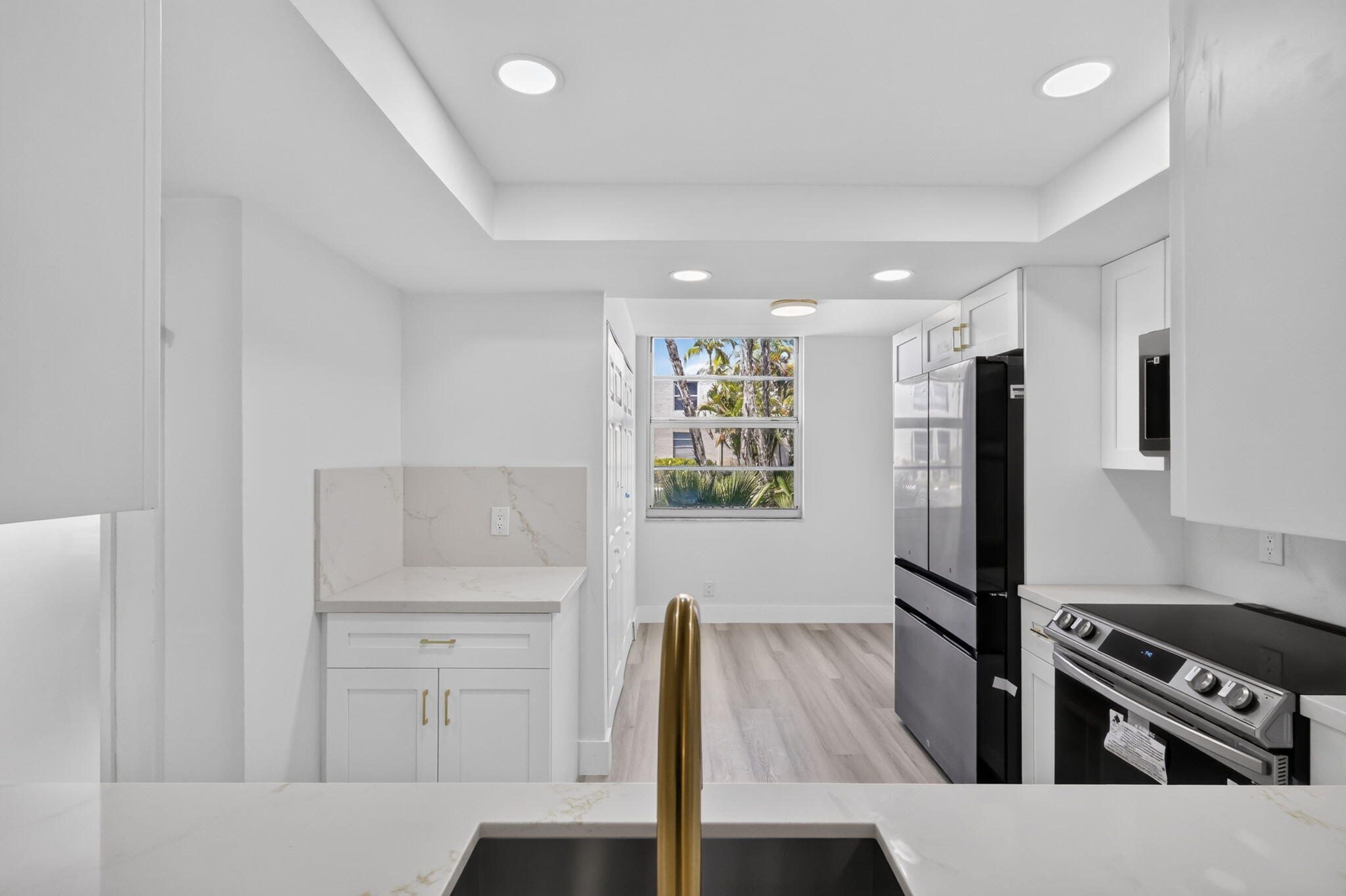 7 Willowbrook Lane 101 Property Photo 5