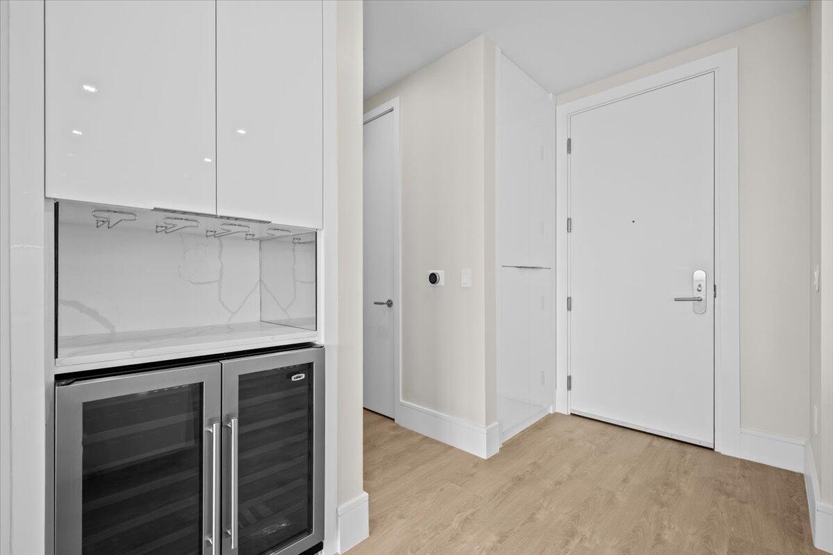 220 Lake Shore Drive 917 Property Photo 6