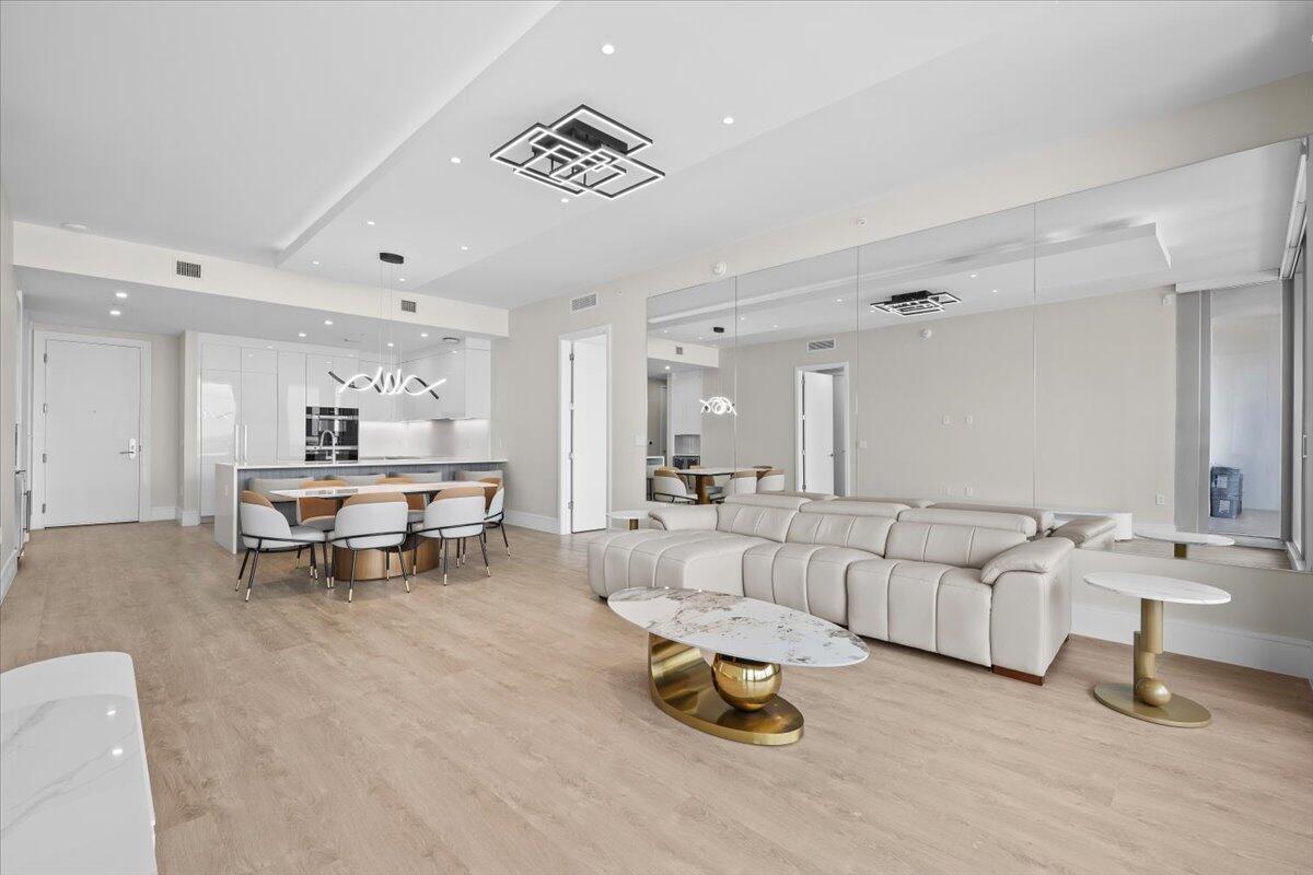 220 Lake Shore Drive 917 Property Photo 17