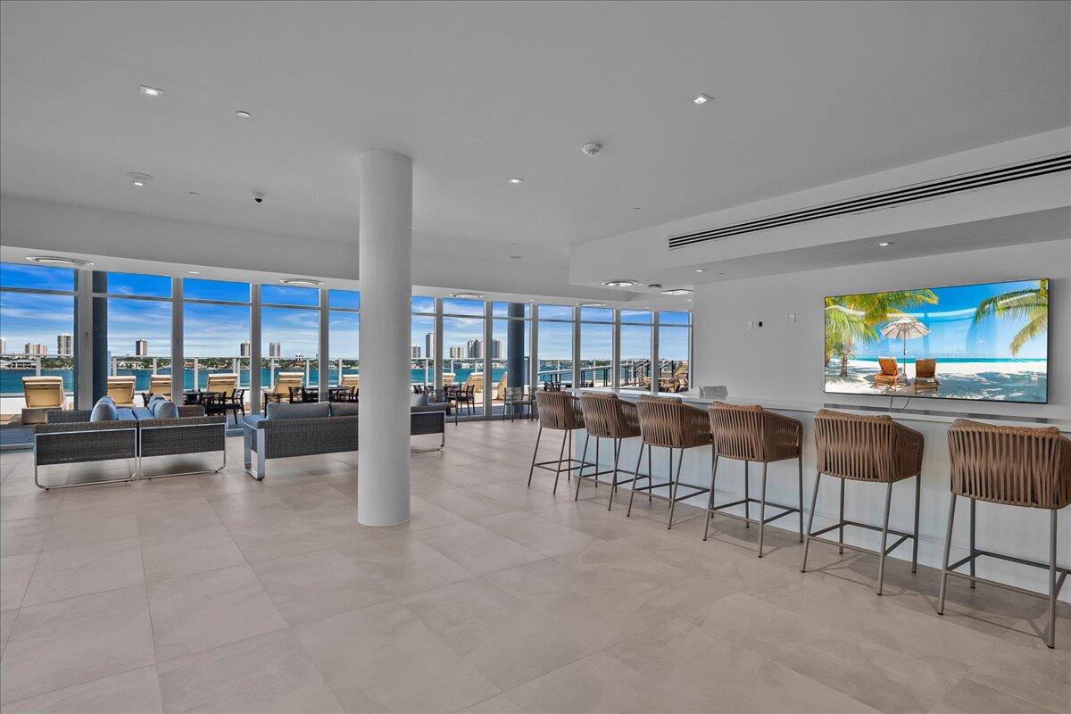 220 Lake Shore Drive 917 Property Photo 58