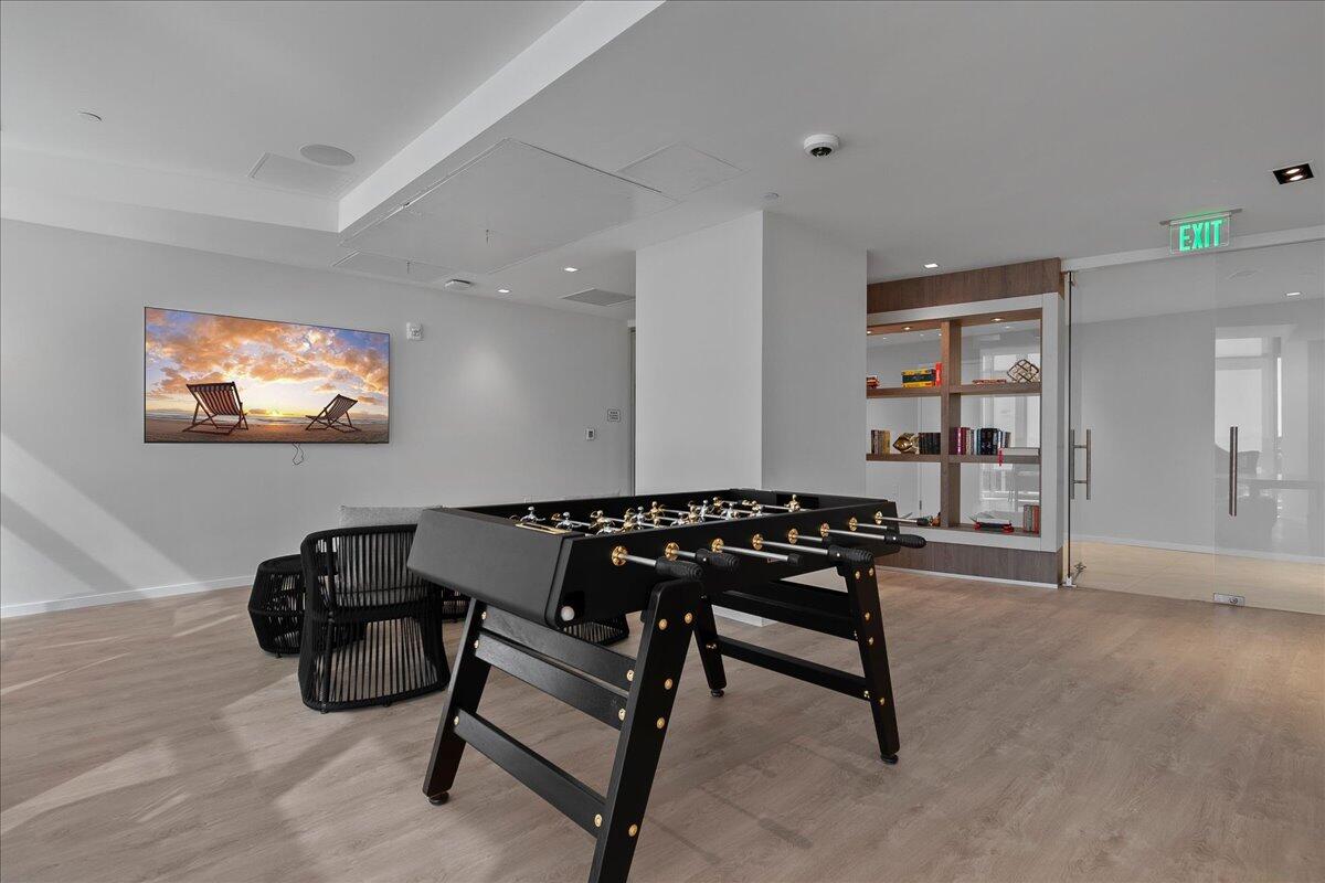 220 Lake Shore Drive 917 Property Photo 68