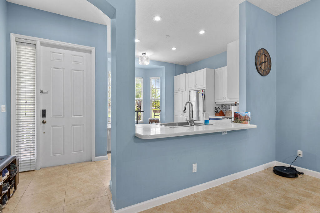 10518 Sw Westlawn Boulevard Property Photo 2