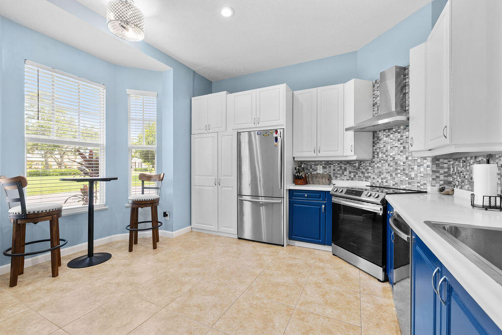 10518 Sw Westlawn Boulevard Property Photo 3