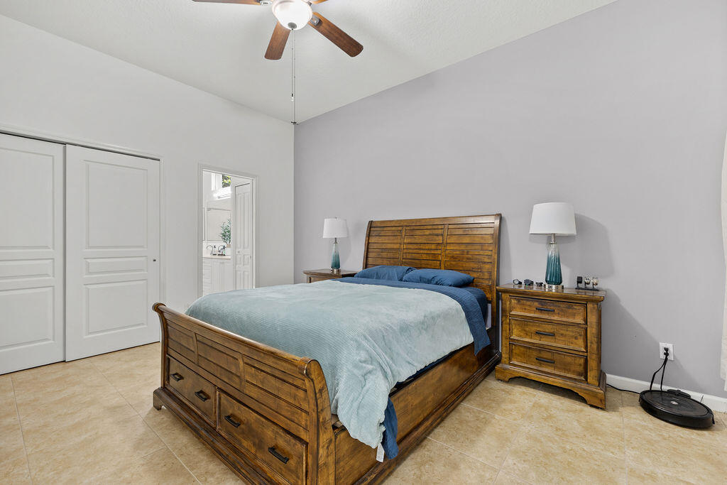 10518 Sw Westlawn Boulevard Property Photo 11