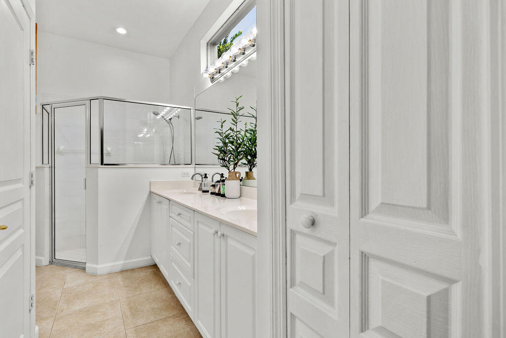 10518 Sw Westlawn Boulevard Property Photo 14