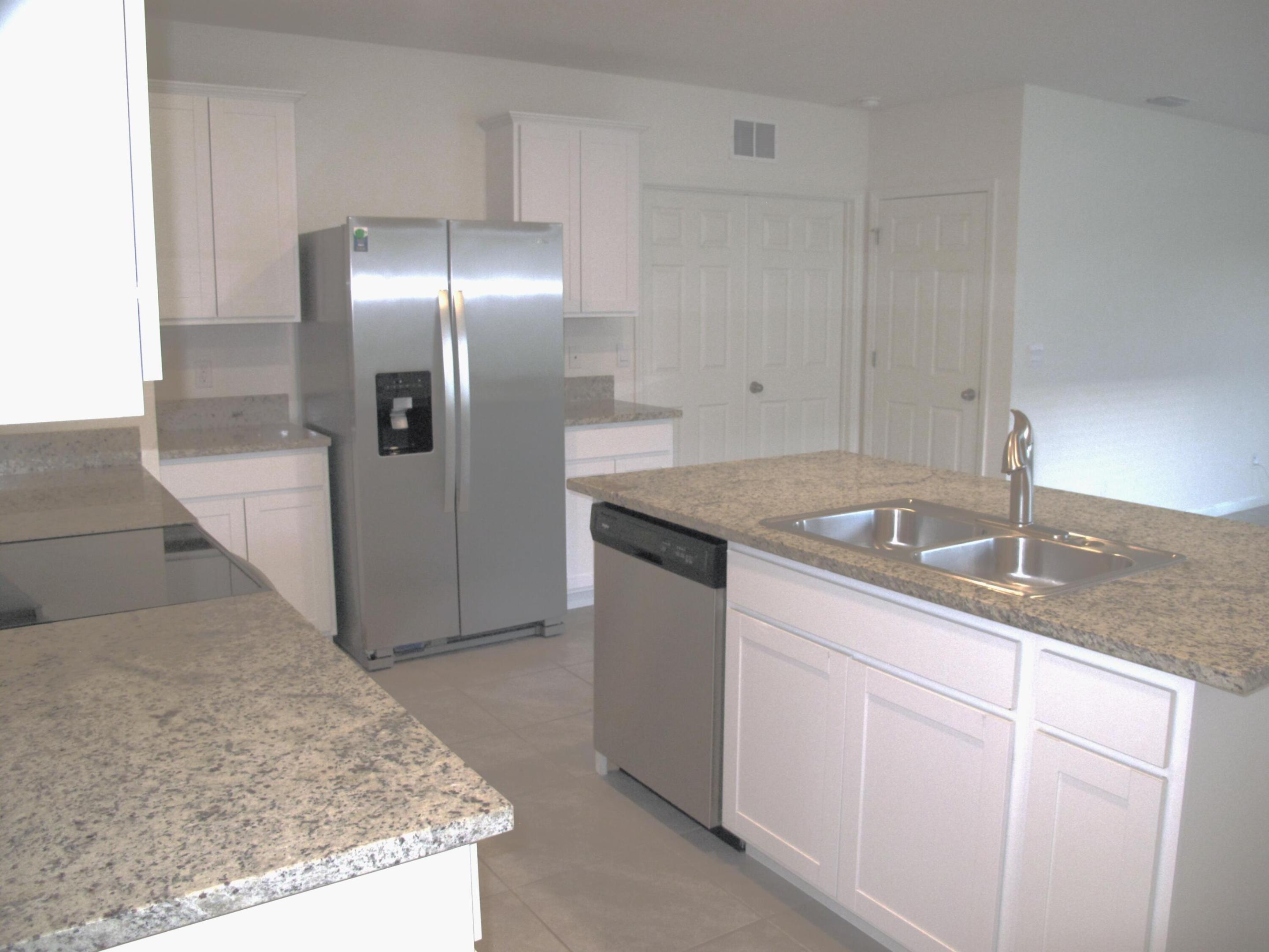 12221 Nettuno Way Property Photo 9