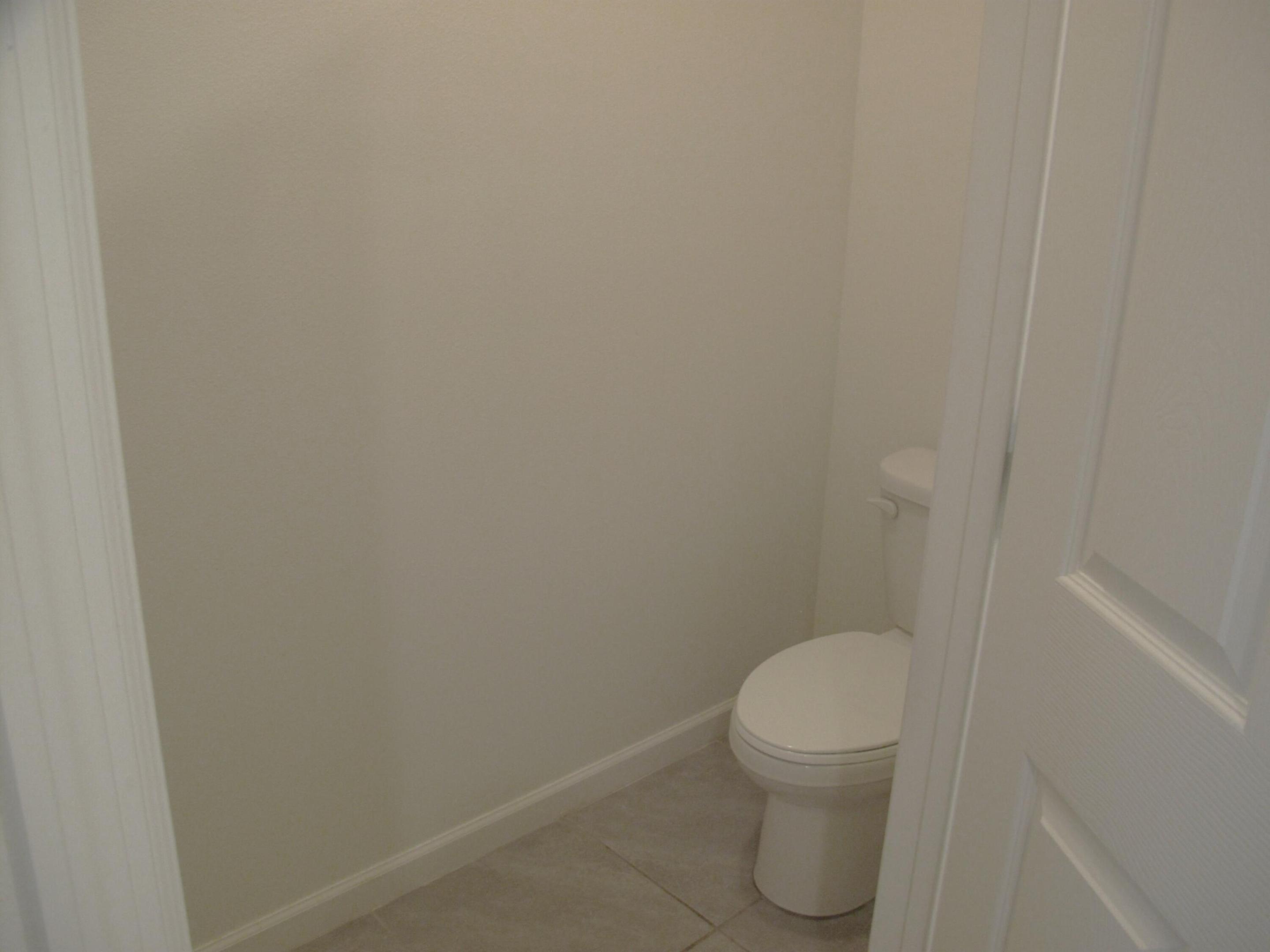 12221 Nettuno Way Property Photo 17
