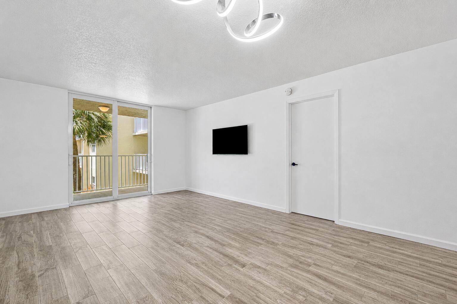 2929 S Ocean Boulevard 2120 Property Photo 3