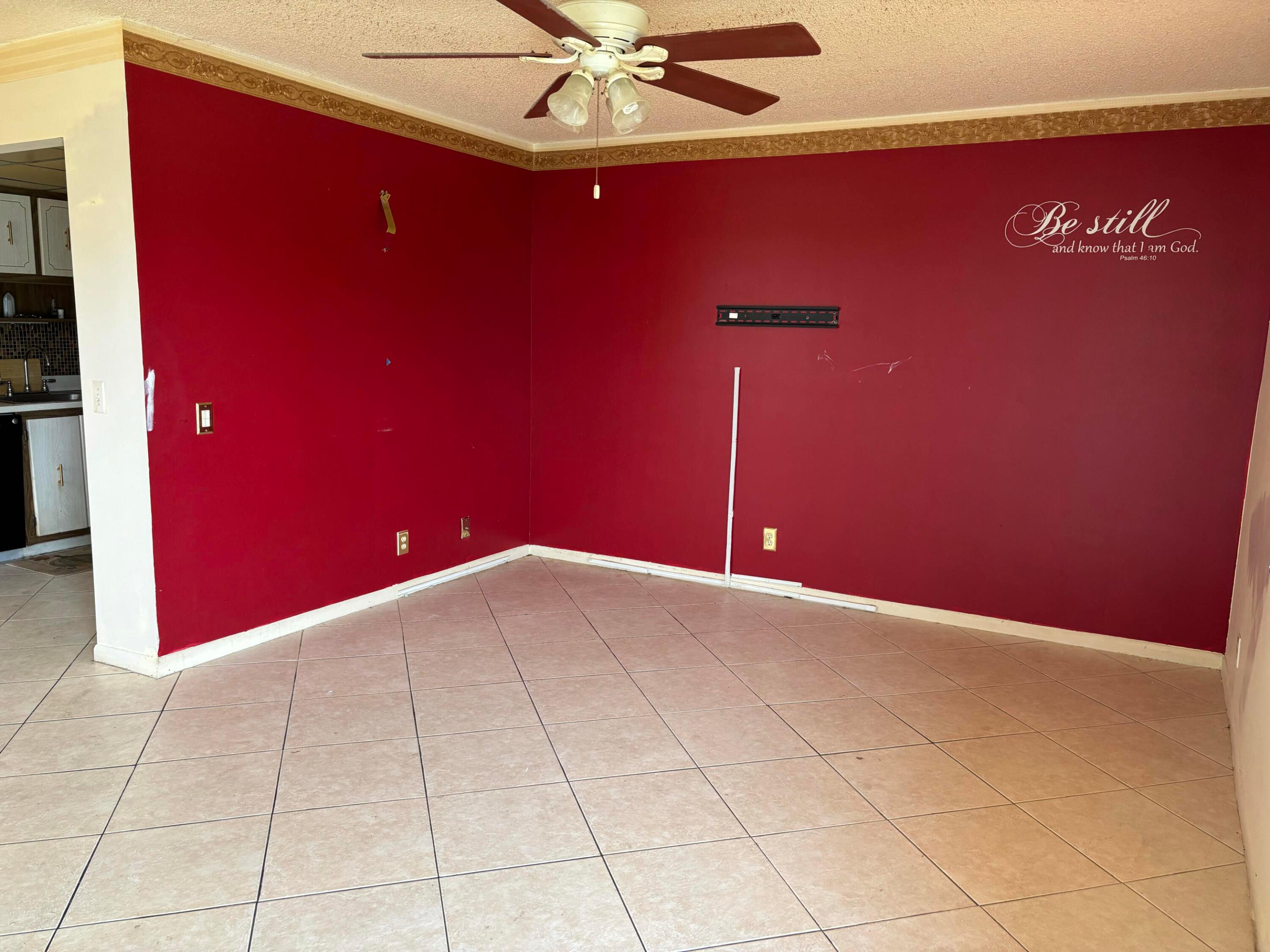 793 Flanders Q Property Photo 3