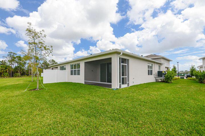 10307 Nw Dreamweaver Road Property Photo 45