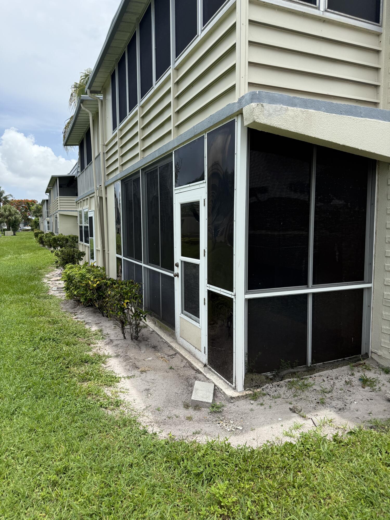 120 Brittany Terrace C Property Photo 8