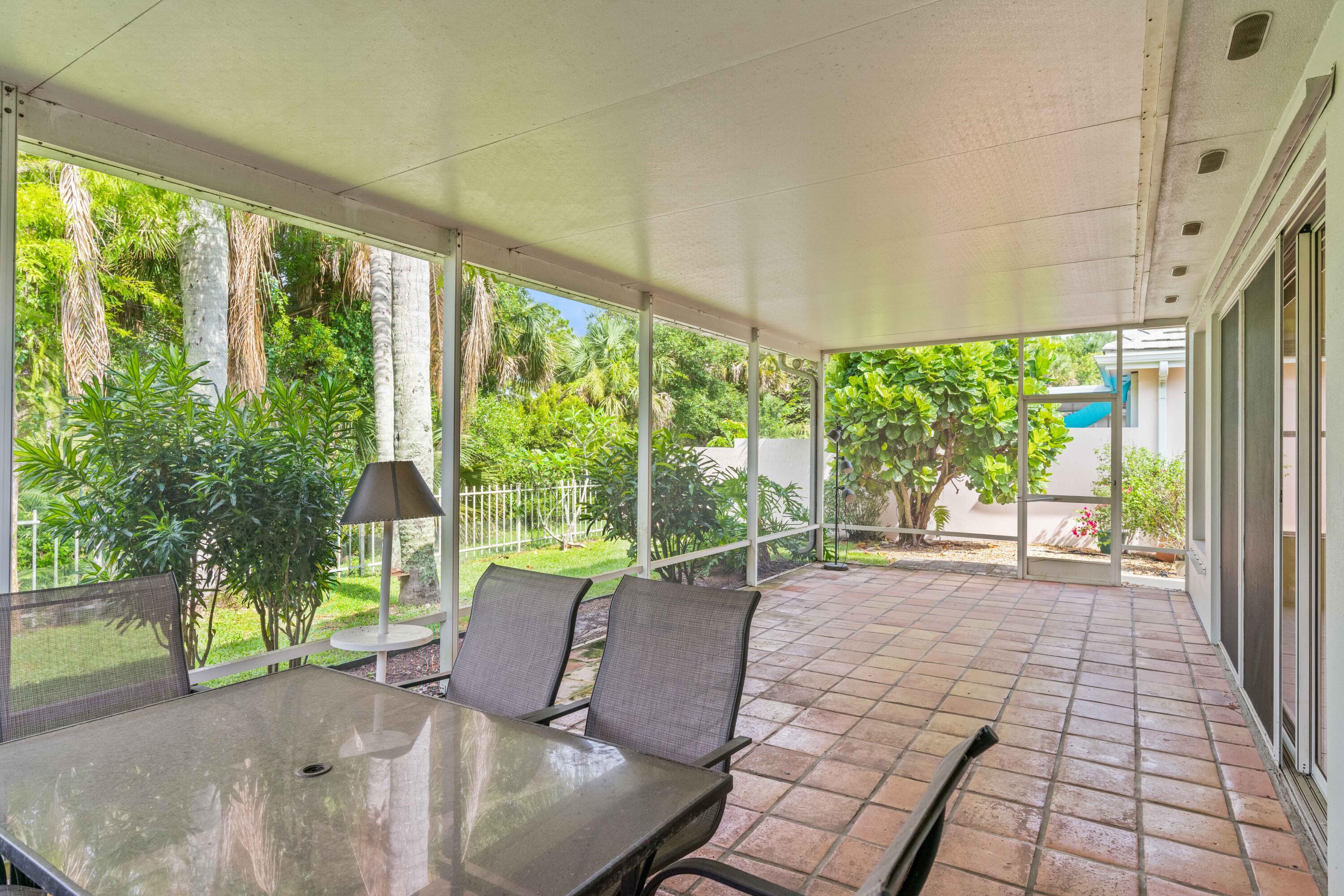 7744 Se Needle Palm Circle Property Photo 22