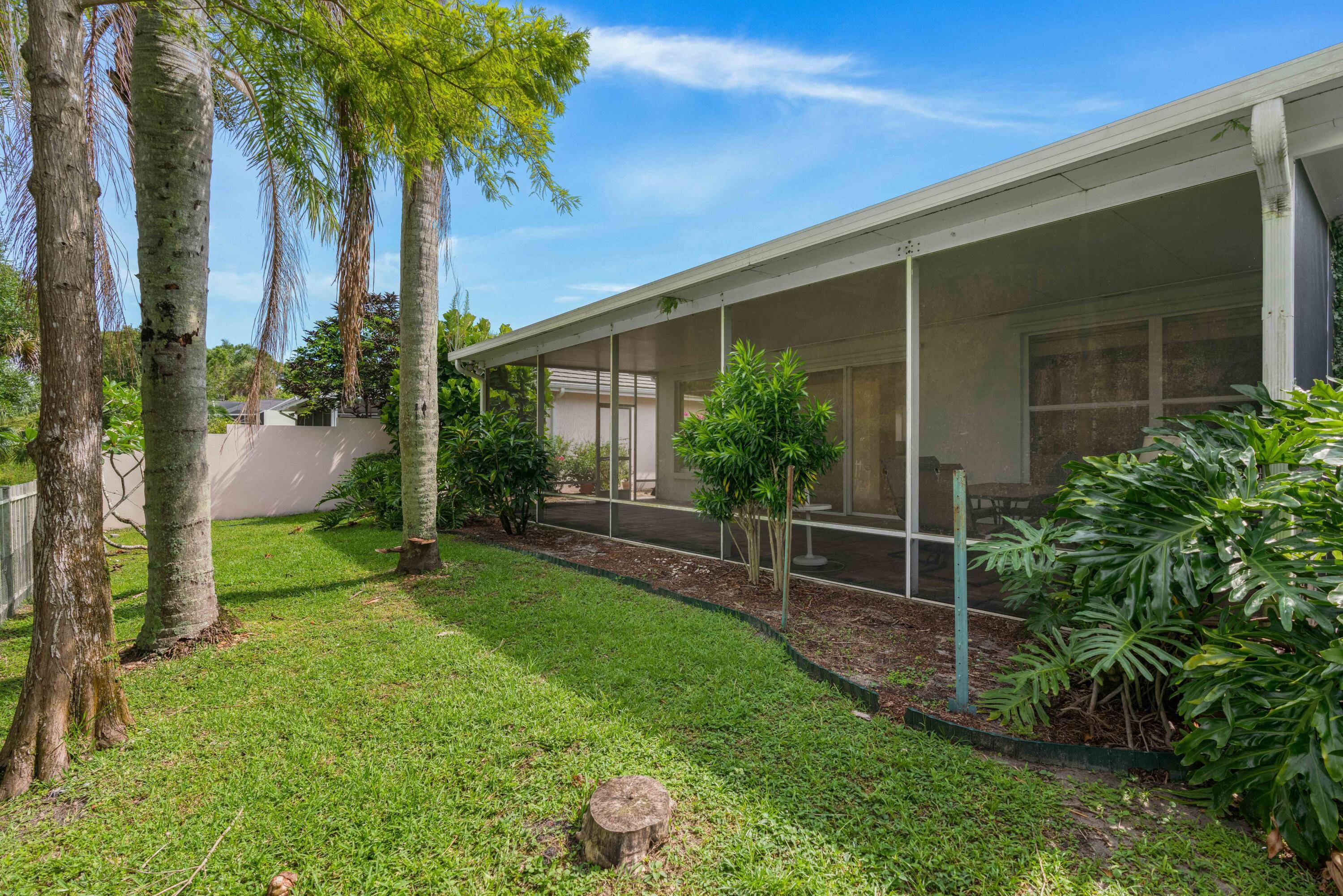 7744 Se Needle Palm Circle Property Photo 24