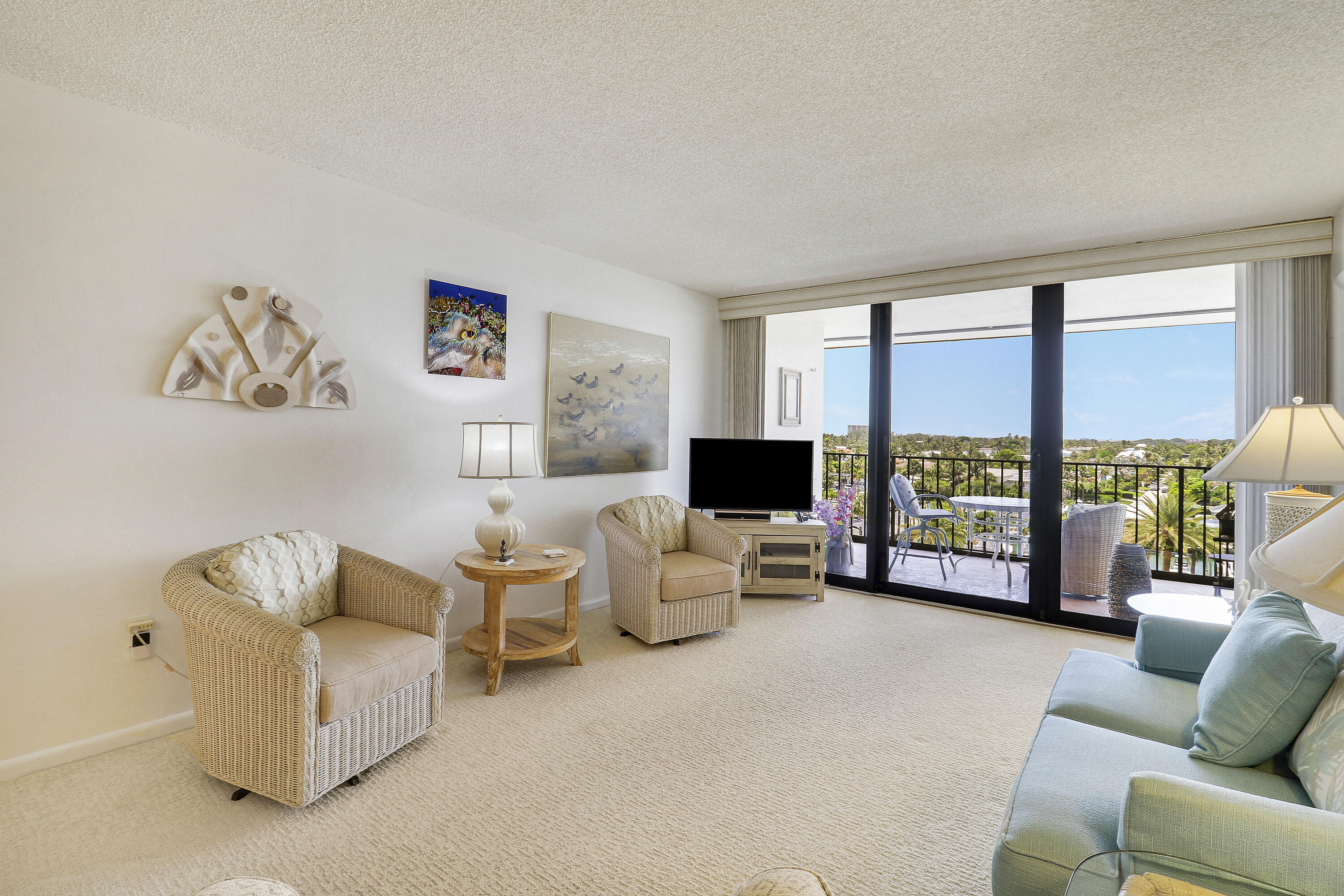 225 S Beach Road 605 Property Photo 25