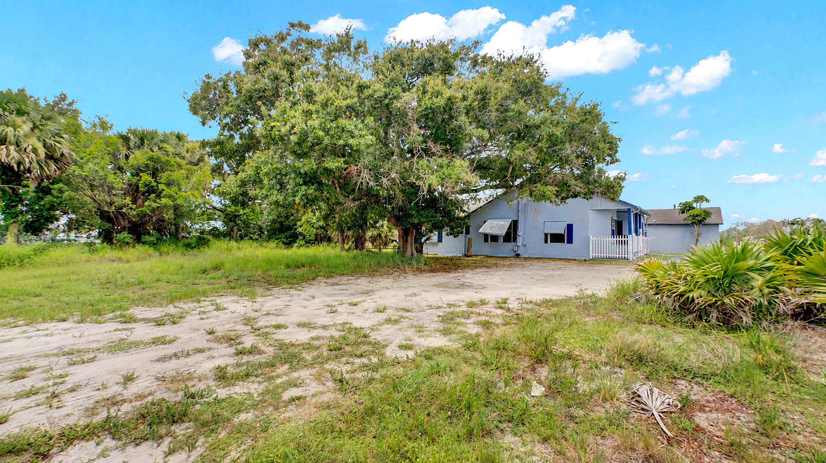 312 Se M.l.k. Jr Boulevard Property Photo 4