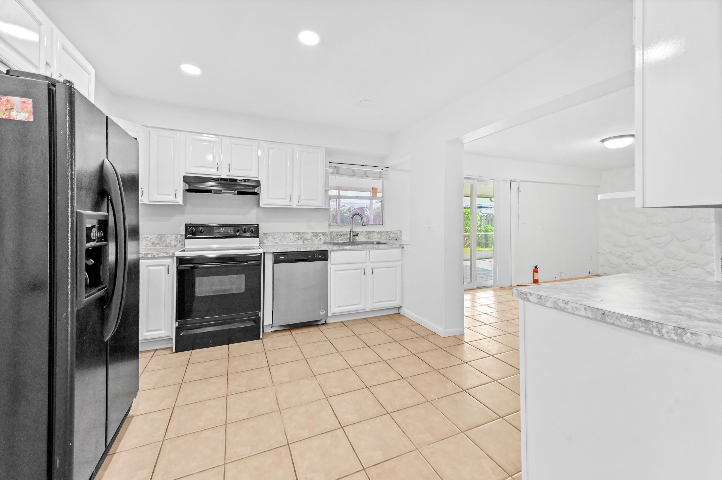 6575 Nw 3rd Street Property Photo 8
