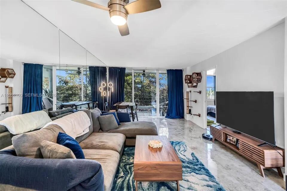 120 ROYAL PARK Drive 4F Property Photo 1