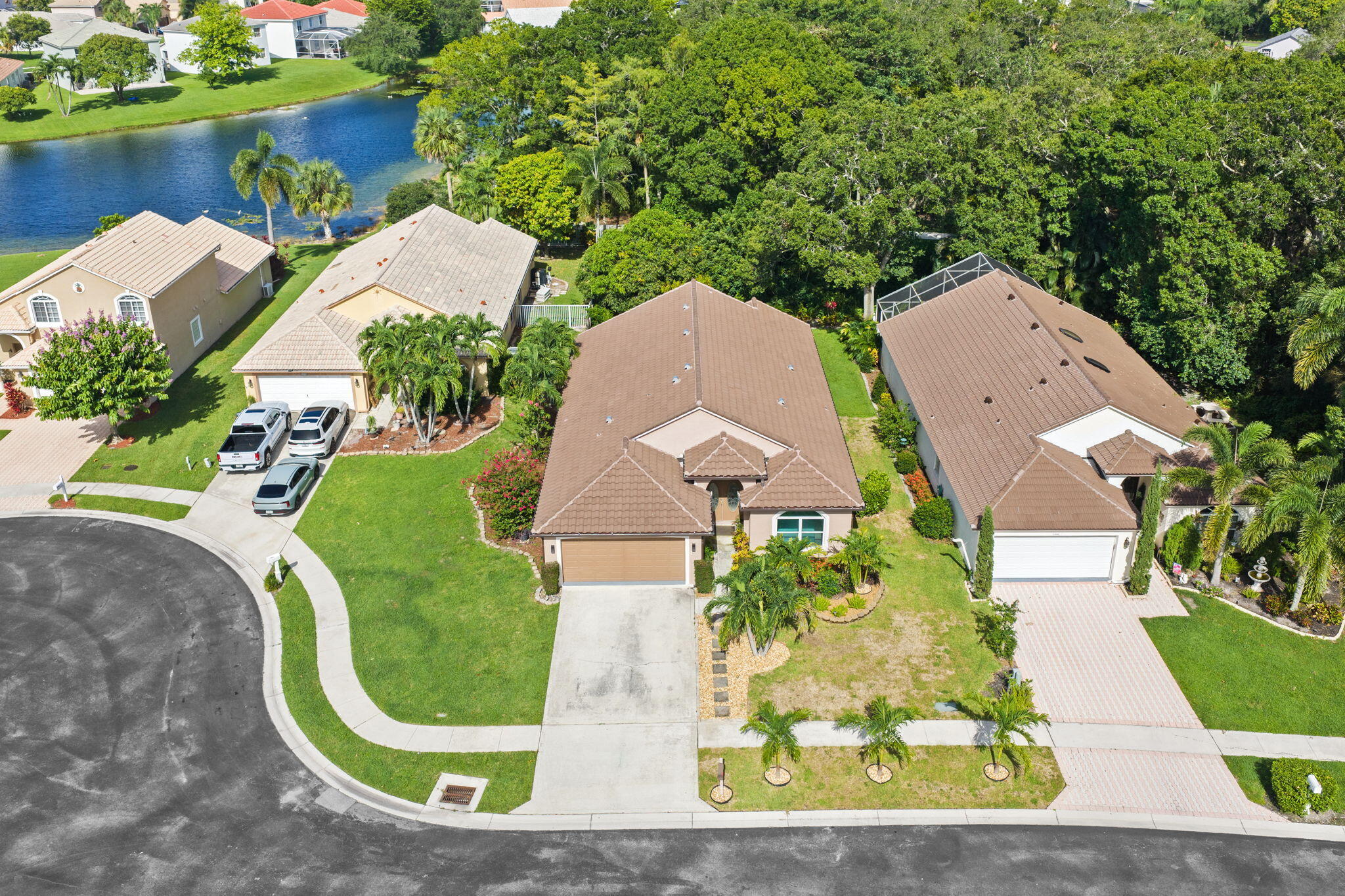 1842 Oak Berry Circle Property Photo 1