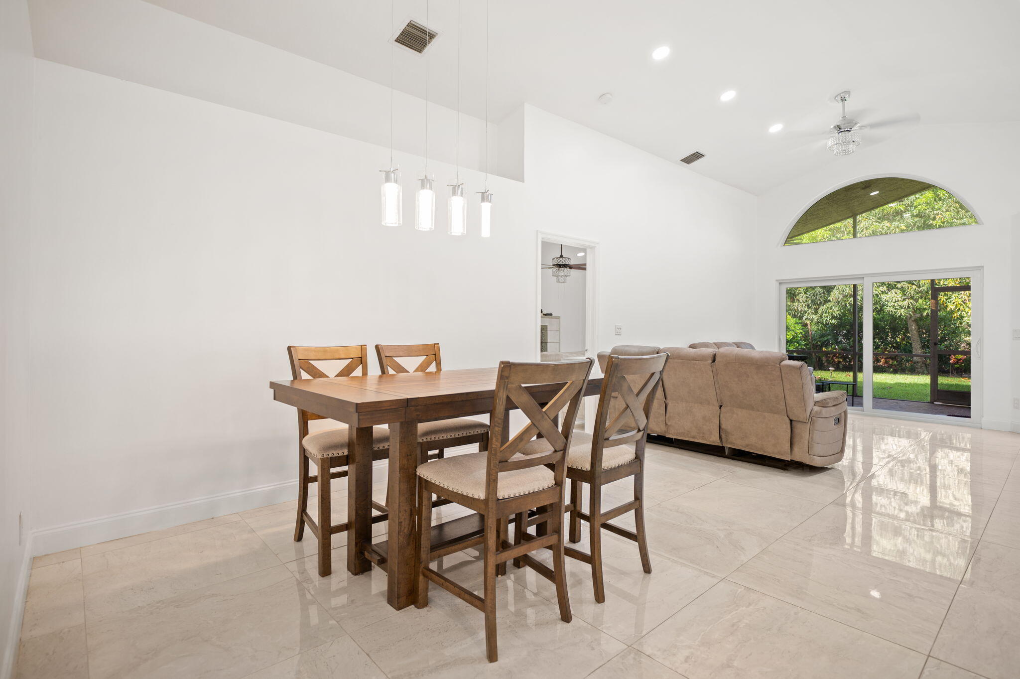 1842 Oak Berry Circle Property Photo 7
