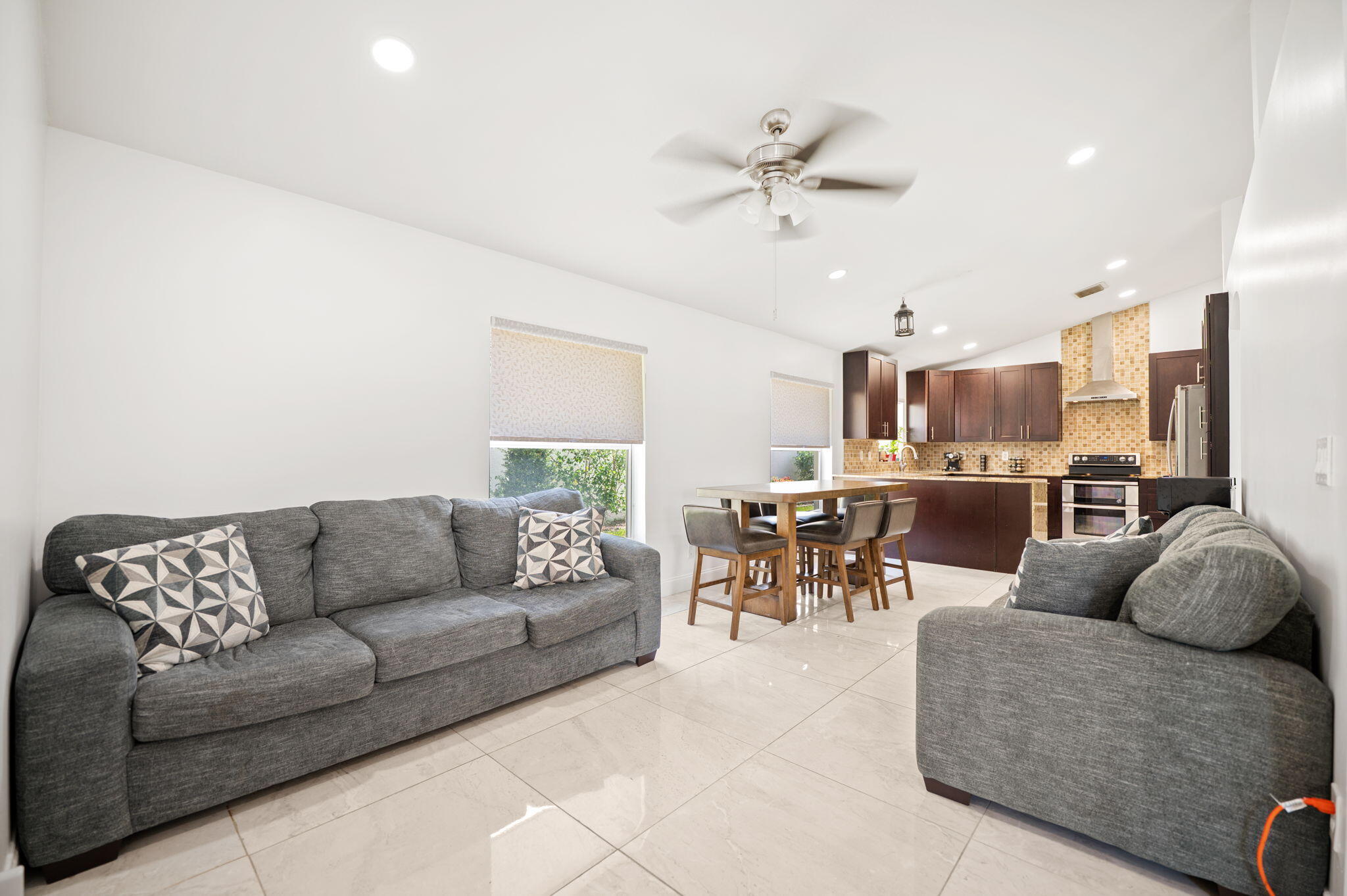 1842 Oak Berry Circle Property Photo 11