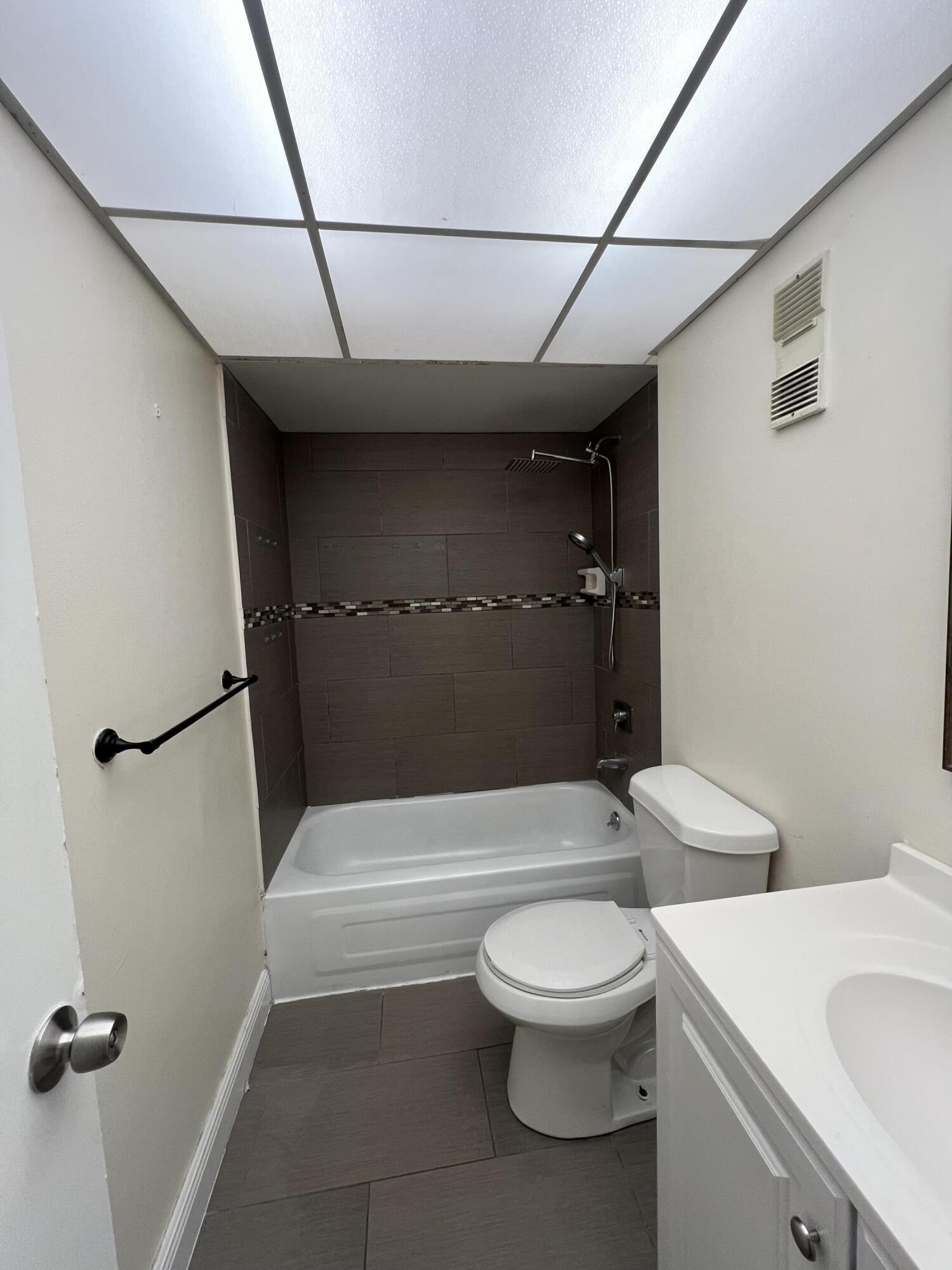 480 Executive Center Drive 2d Property Photo 34
