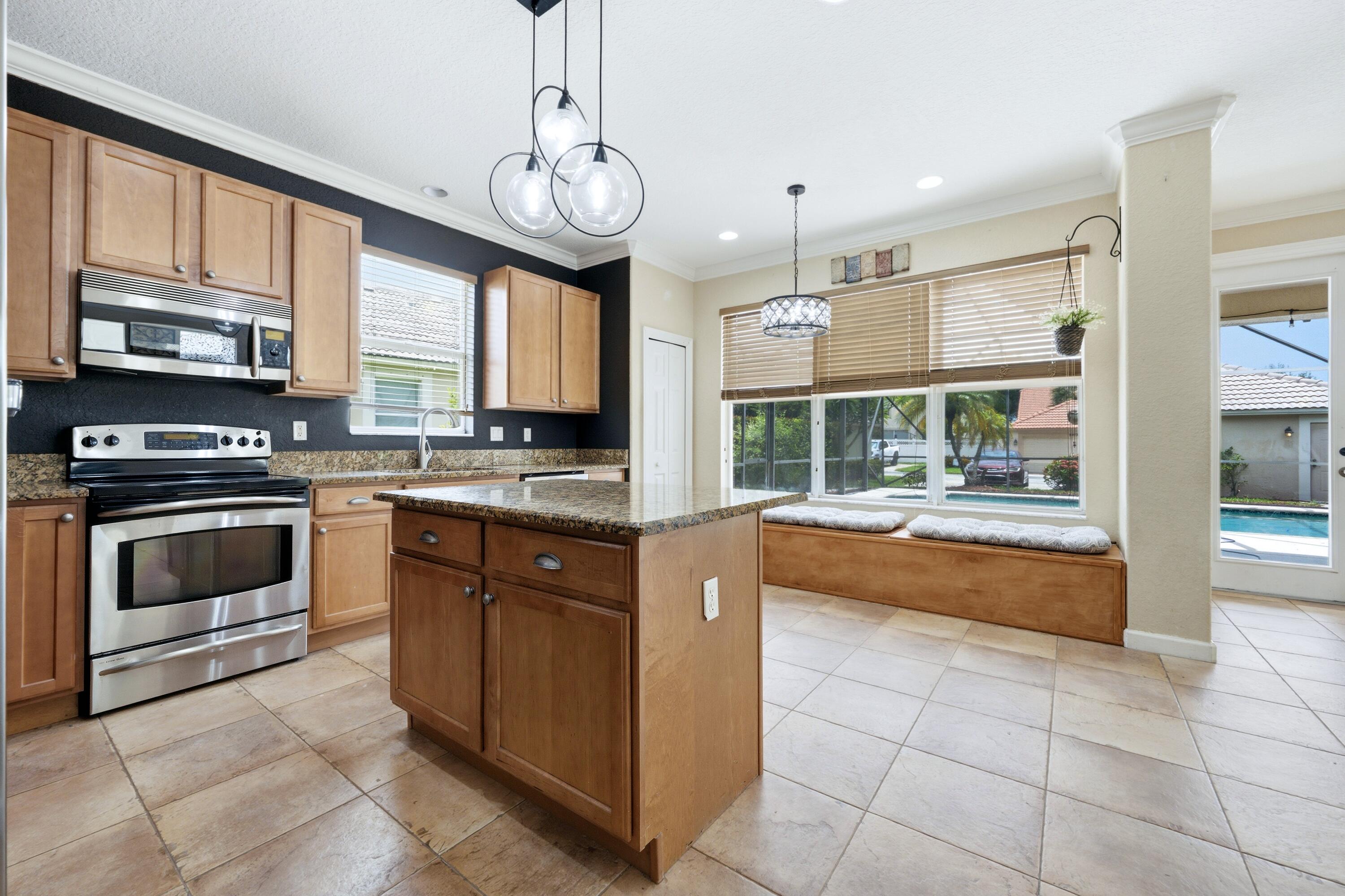 8113 Bautista Way Property Photo 8
