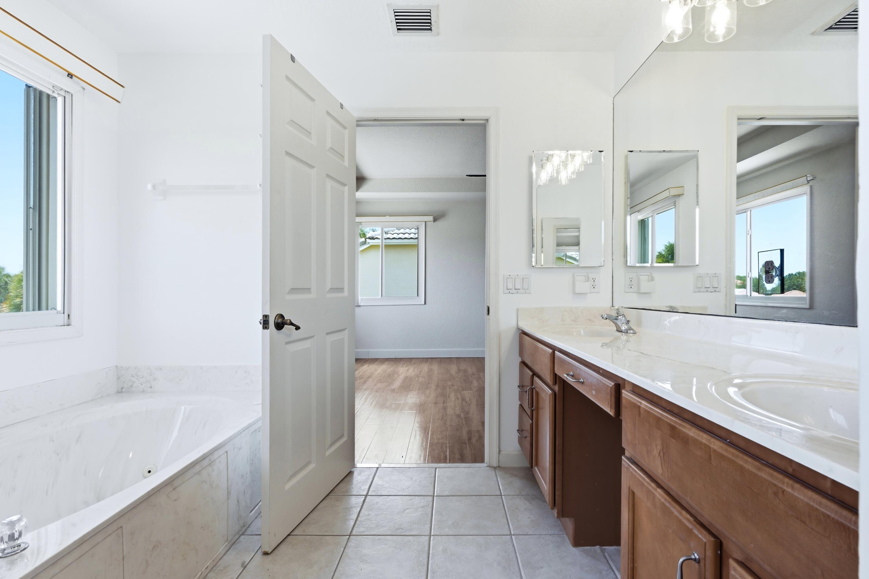 8113 Bautista Way Property Photo 33