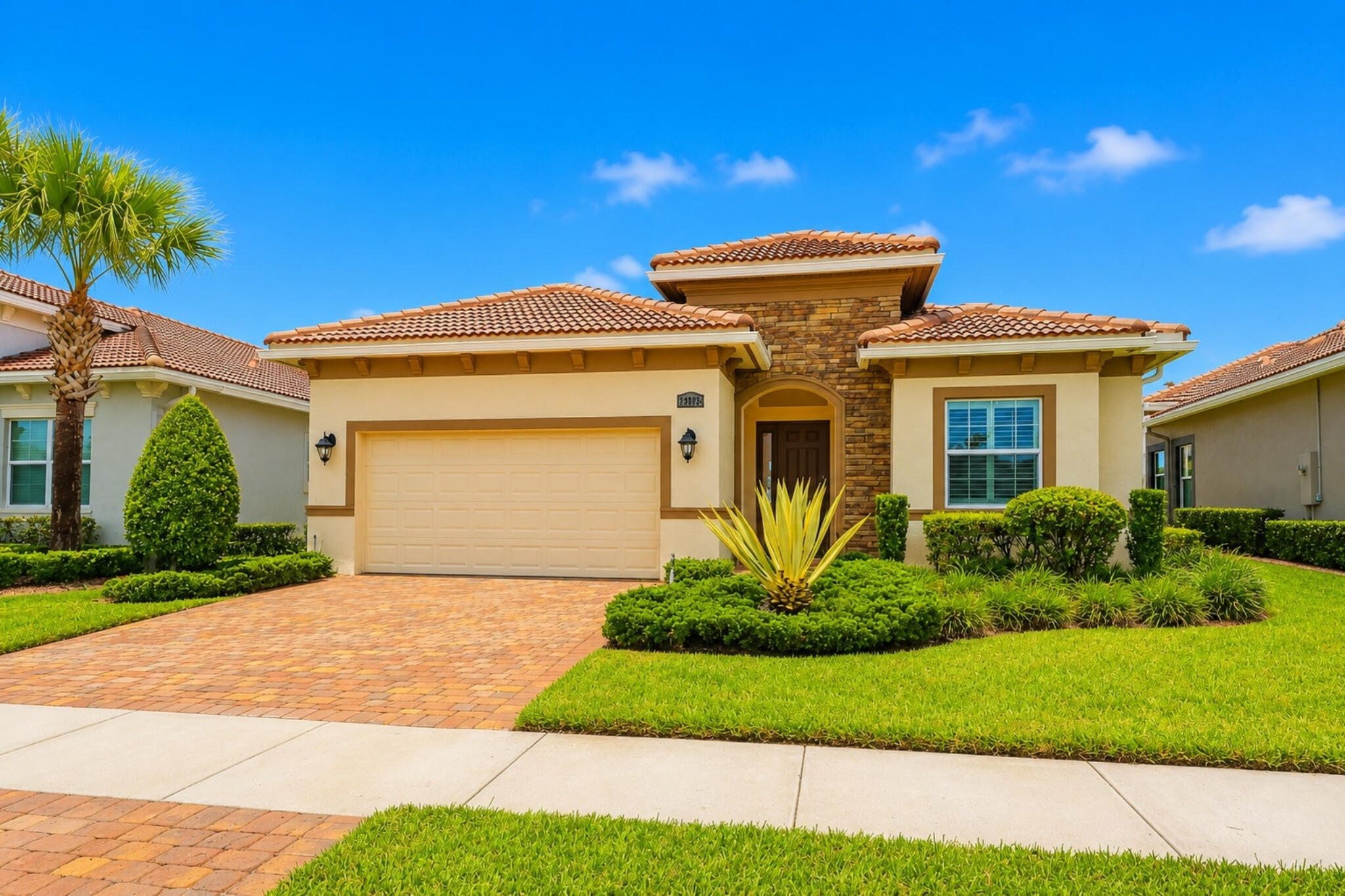 23026 Sw Accesi Way Property Photo 1