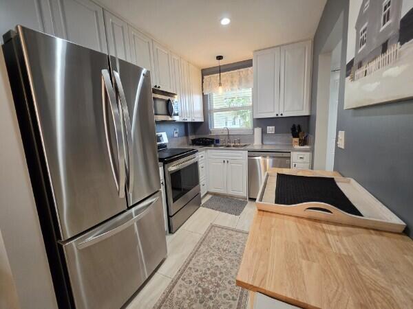 650 Snug Harbor Drive G401 Property Photo 5
