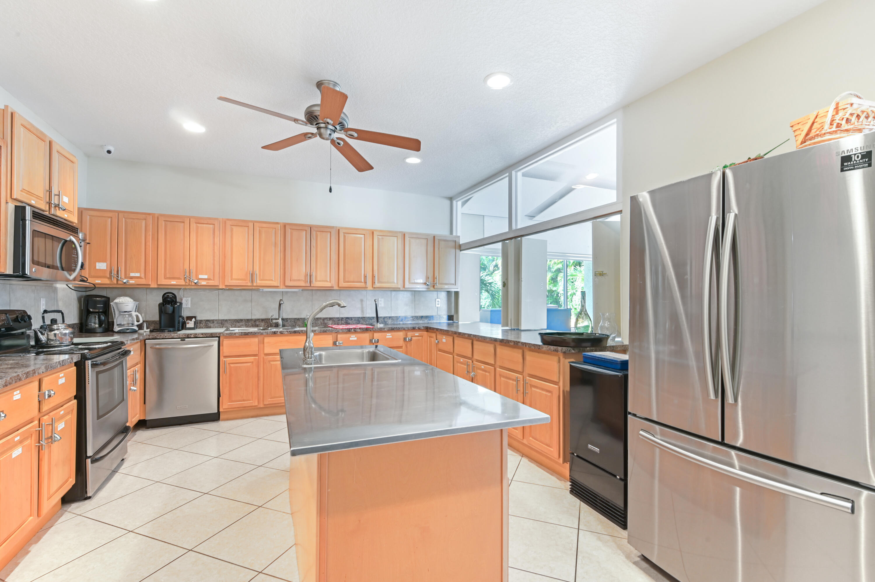 650 Snug Harbor Drive G401 Property Photo 26