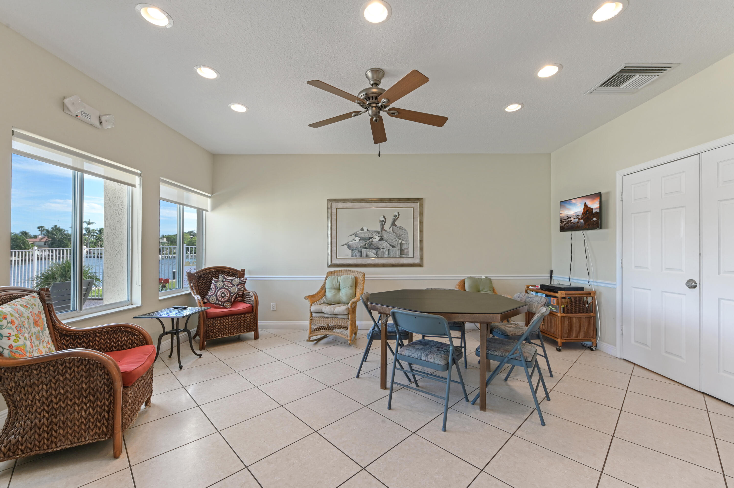 650 Snug Harbor Drive G401 Property Photo 27