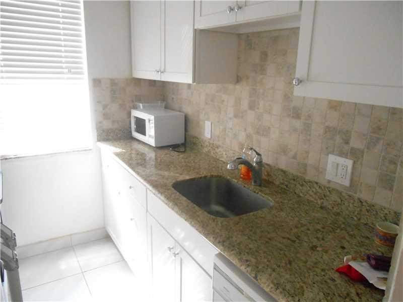 111 Briny Avenue 1214 Property Photo 4