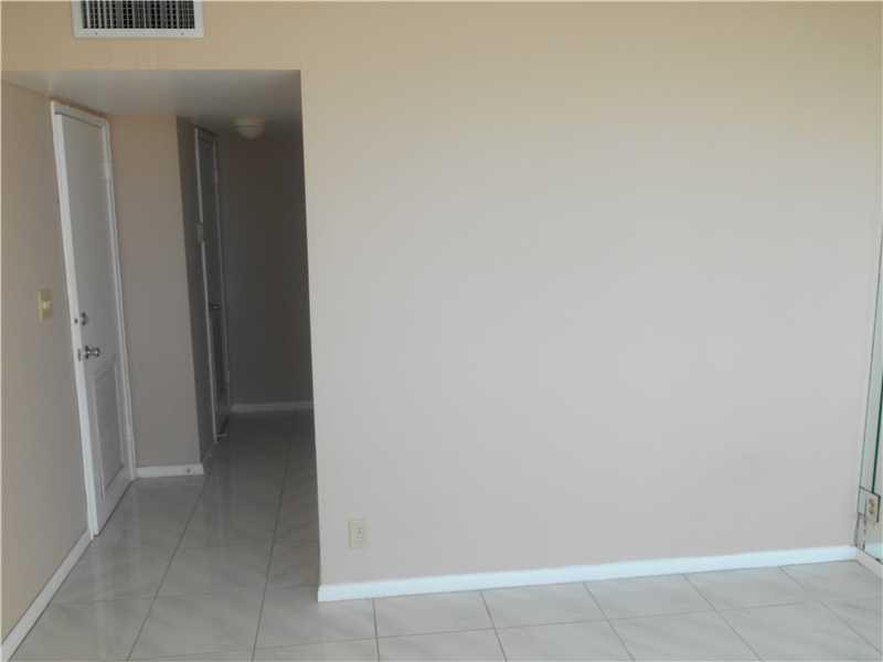 111 Briny Avenue 1214 Property Photo 11