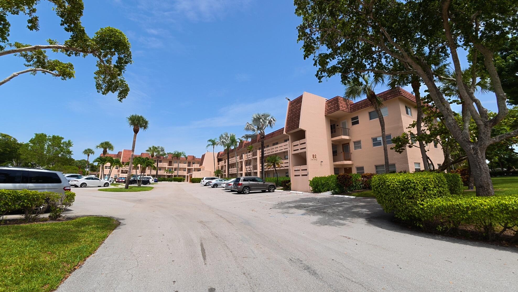 14790 Bonaire Boulevard 210 Property Photo 2