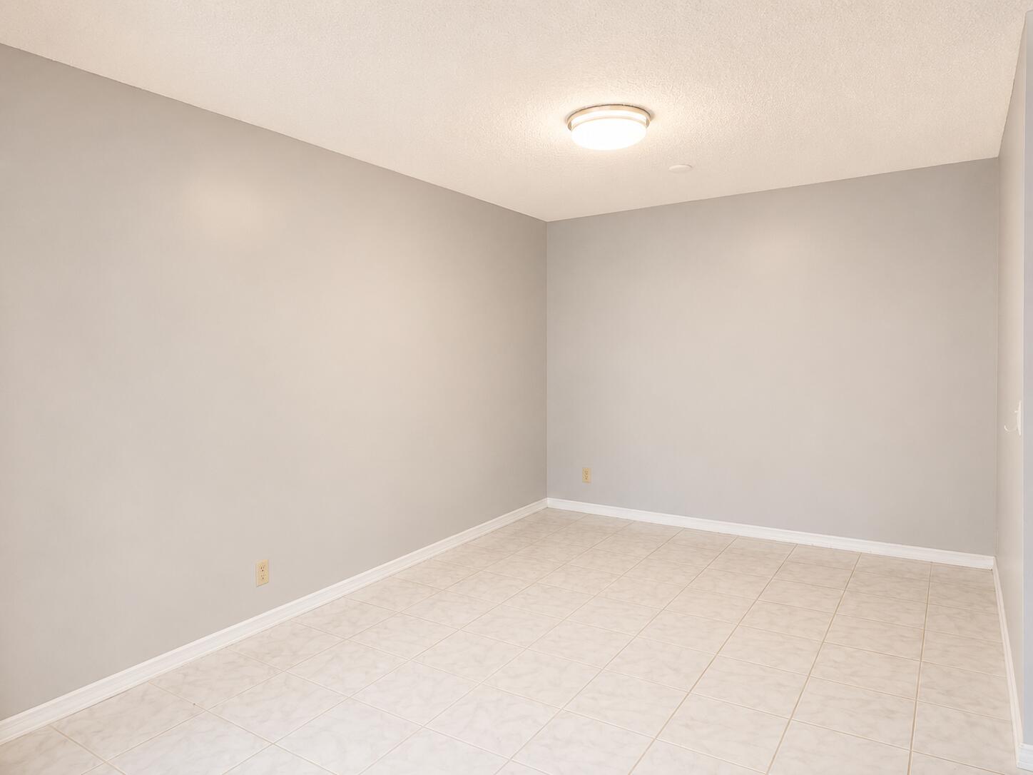 1995 Sw Silver Pine Way 119-d1 Property Photo 4