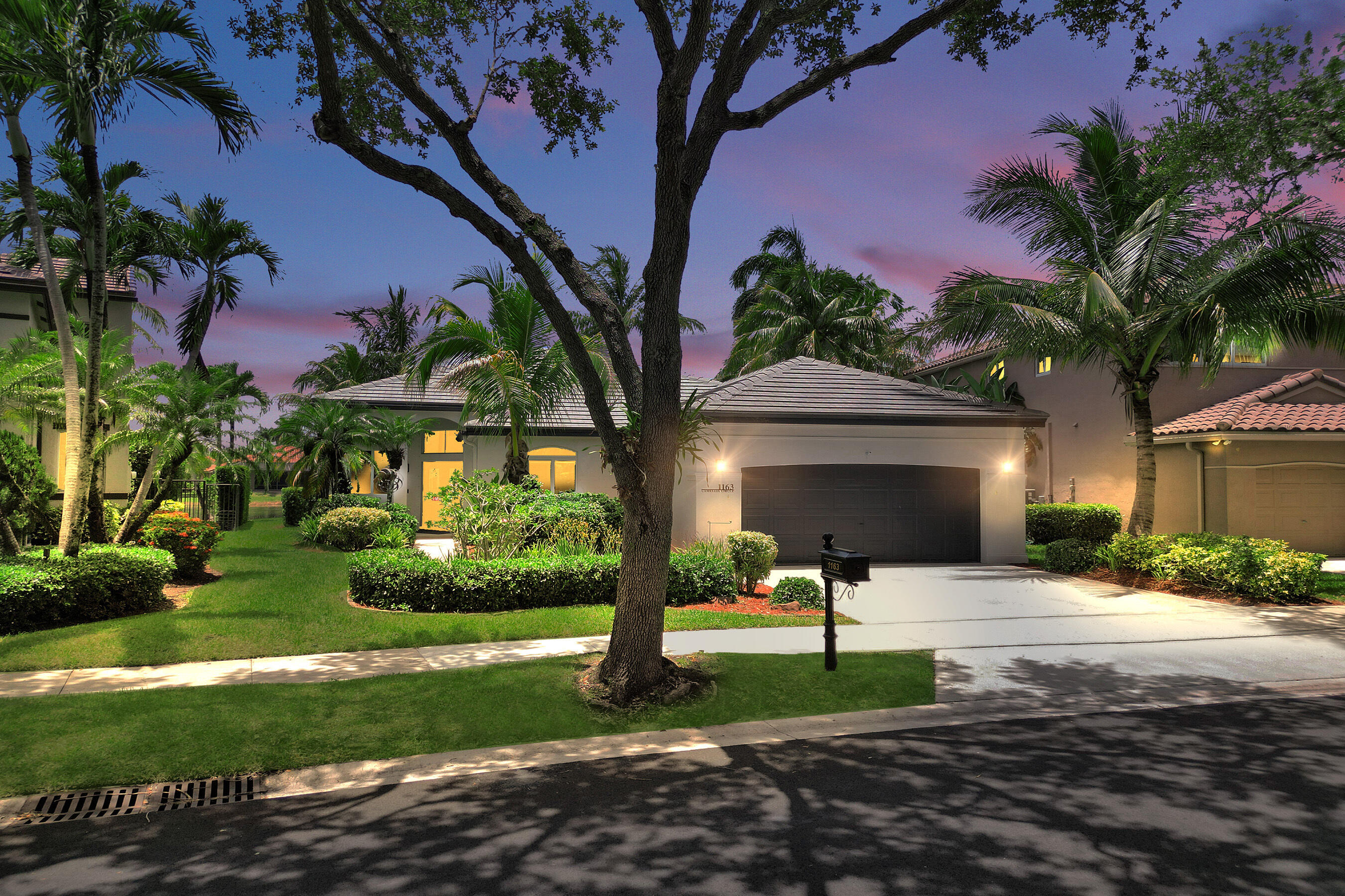 1163 Camellia Circle Property Photo 1