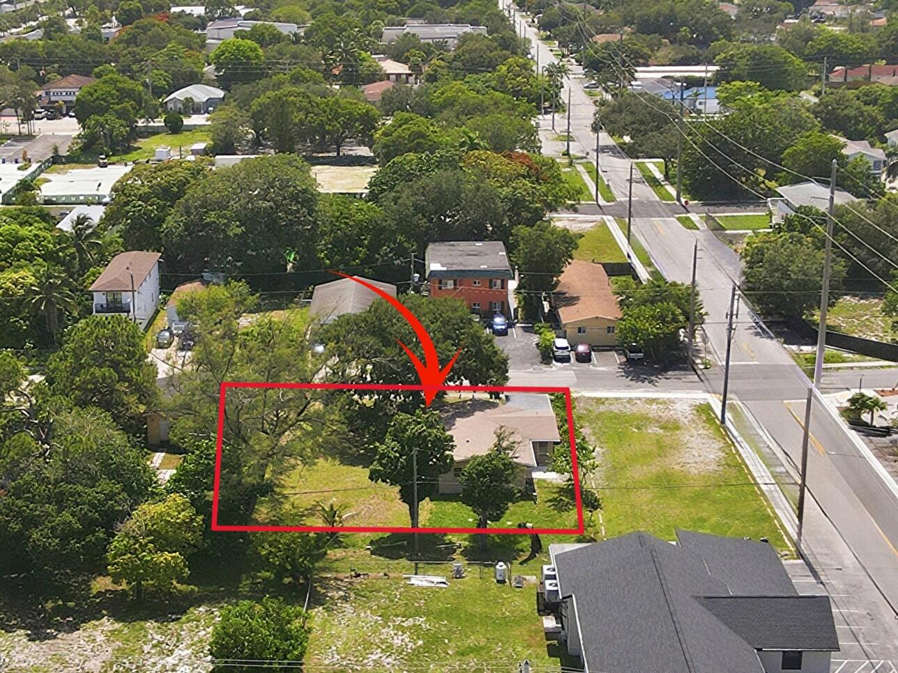 436 Nw 7th Terrace Property Photo 3