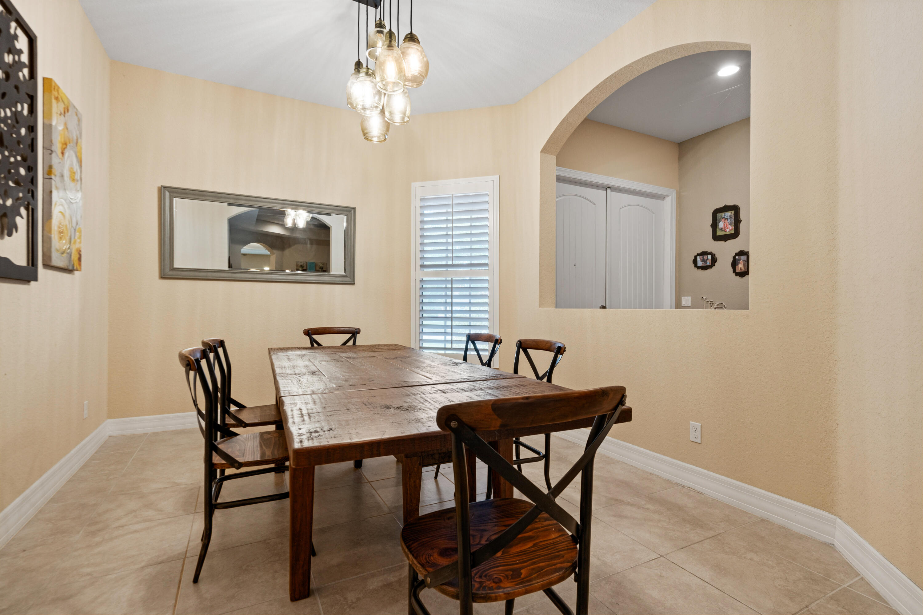 6019 Sw Longspur Lane Property Photo 8