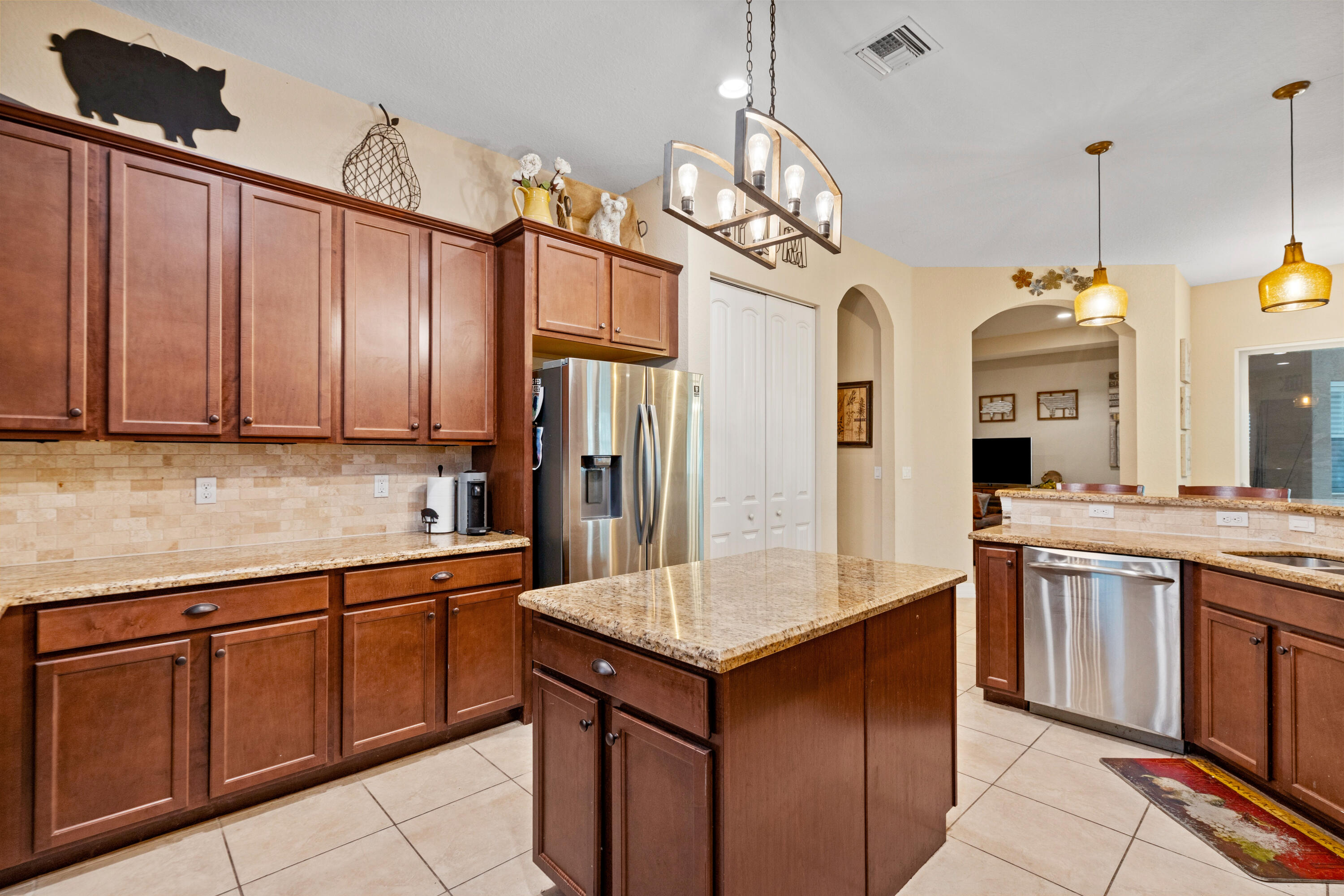 6019 Sw Longspur Lane Property Photo 18