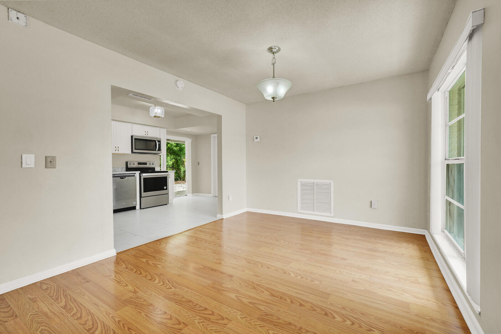 22229 Sw 65th Terrace Property Photo 5
