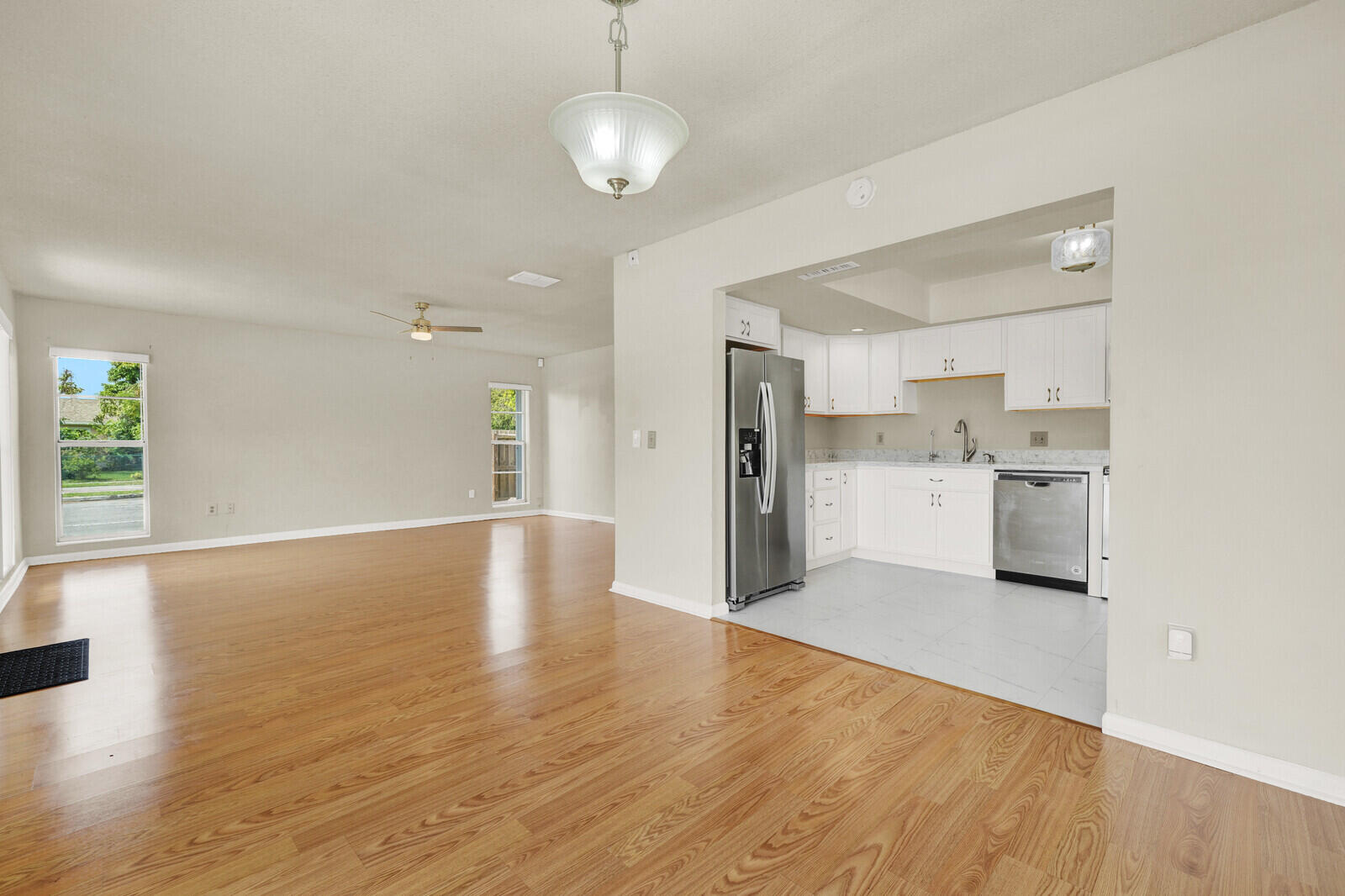 22229 Sw 65th Terrace Property Photo 6
