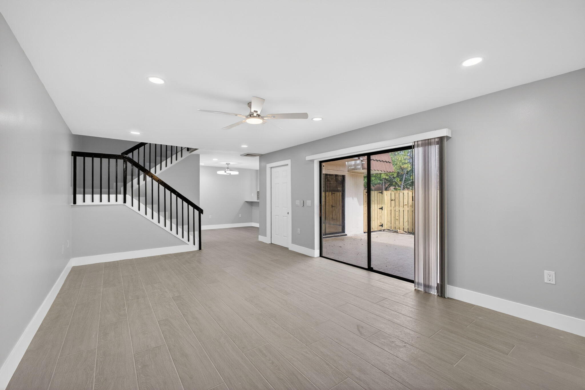 183 Charter Way Property Photo 1
